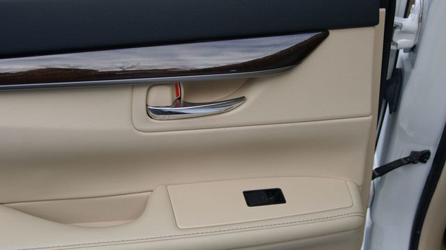 2014 Lexus ES 350 JUST SERVICED, VERY CLEAN INSIDE AND OUT  - 22956150 - 35