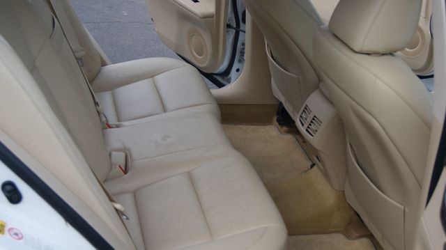 2014 Lexus ES 350 JUST SERVICED, VERY CLEAN INSIDE AND OUT  - 22956150 - 37