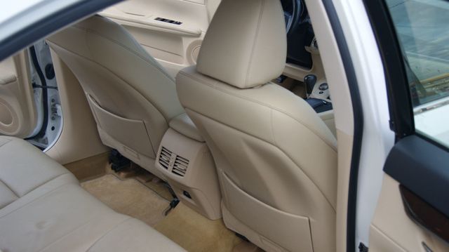 2014 Lexus ES 350 JUST SERVICED, VERY CLEAN INSIDE AND OUT  - 22956150 - 39