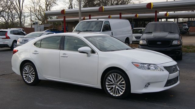 2014 Lexus ES 350 JUST SERVICED, VERY CLEAN INSIDE AND OUT  - 22956150 - 4