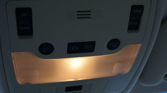 2014 Lexus ES 350 JUST SERVICED, VERY CLEAN INSIDE AND OUT  - 22956150 - 55