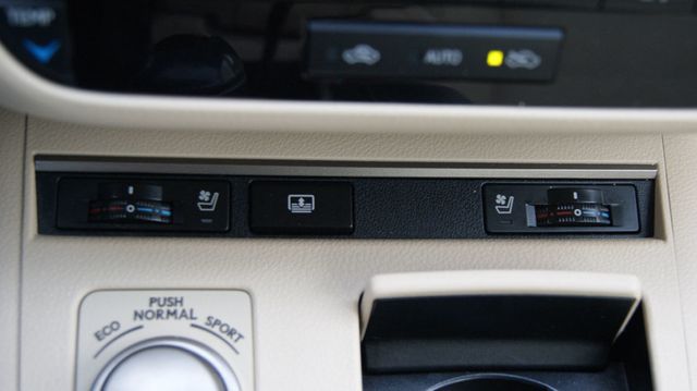 2014 Lexus ES 350 JUST SERVICED, VERY CLEAN INSIDE AND OUT  - 22956150 - 58