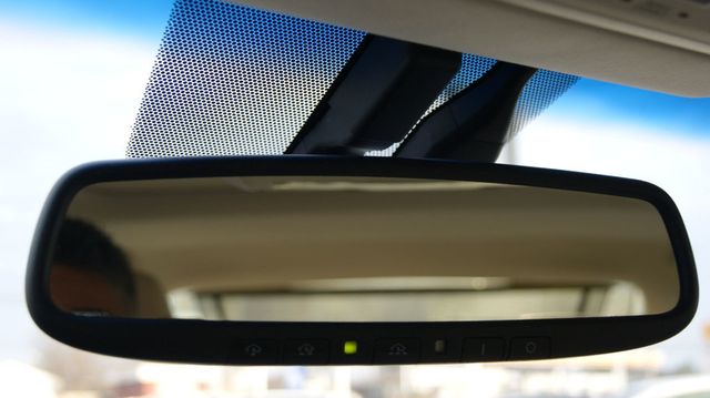 2014 Lexus ES 350 JUST SERVICED, VERY CLEAN INSIDE AND OUT  - 22956150 - 59