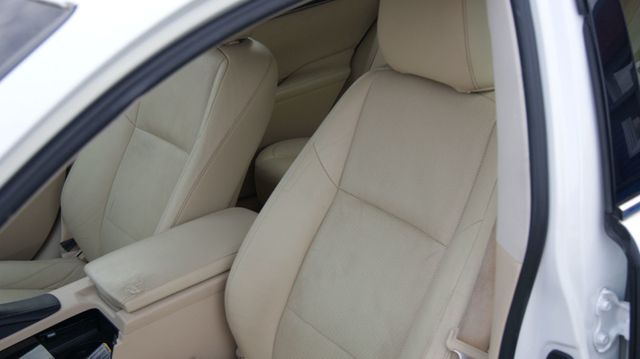 2014 Lexus ES 350 JUST SERVICED, VERY CLEAN INSIDE AND OUT  - 22956150 - 62