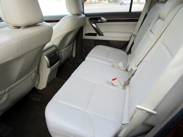 2014 Lexus GX Base photo 18