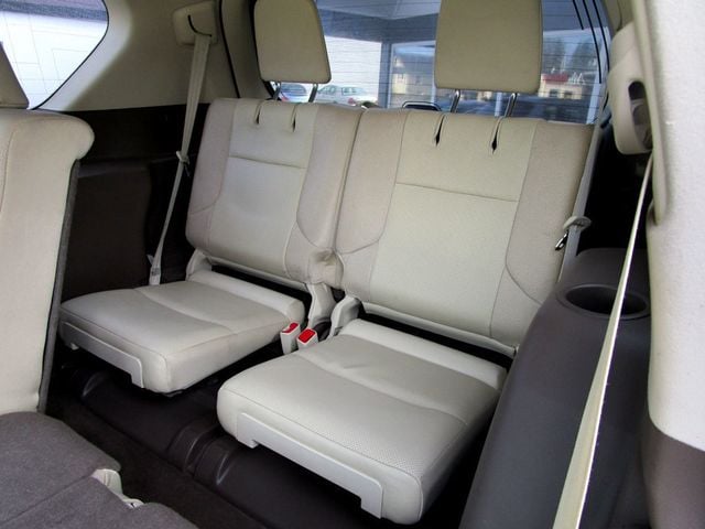 2014 Lexus GX Base photo 19