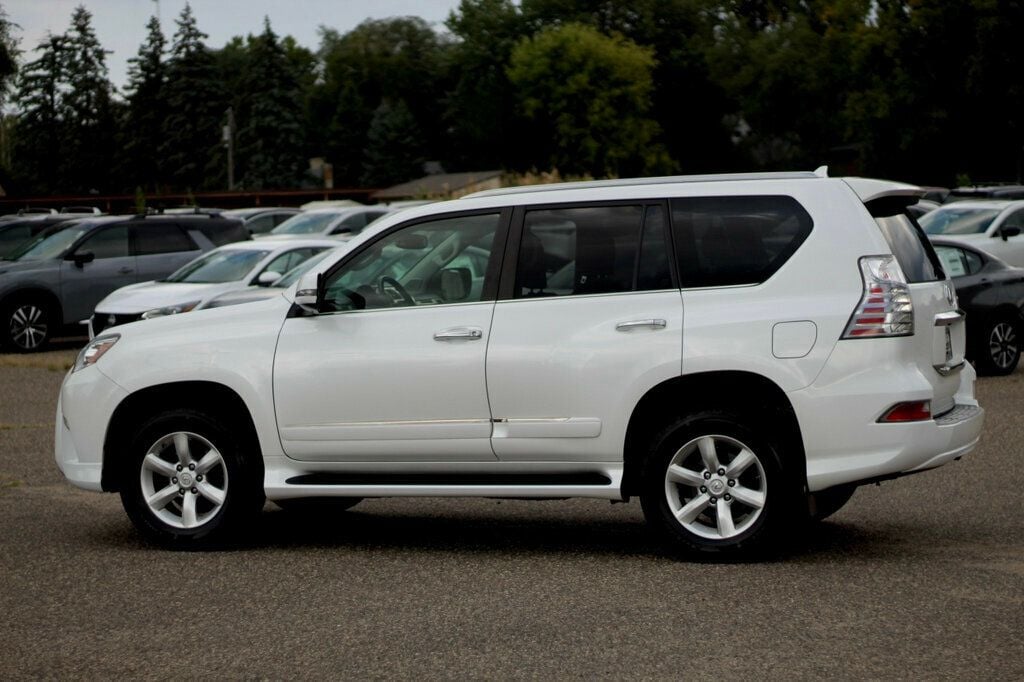 2014 Lexus GX 460 Base photo 18