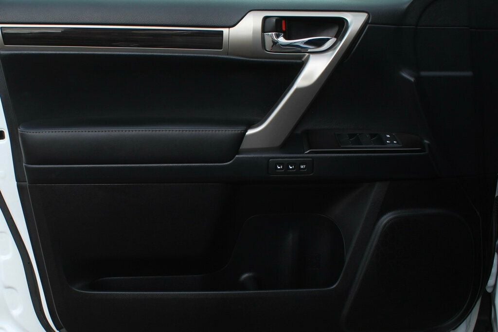 2014 Lexus GX 460 Base photo 19