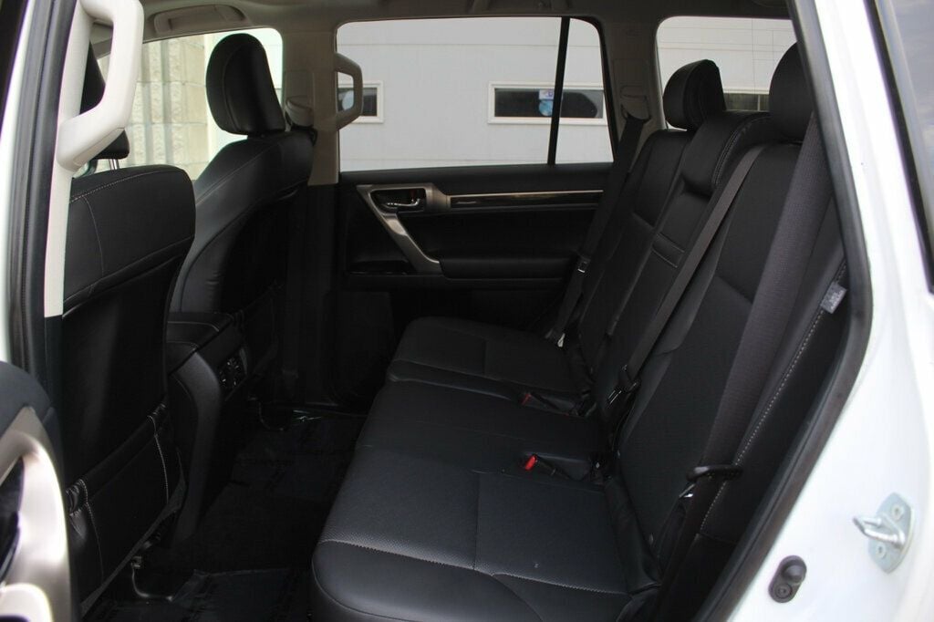 2014 Lexus GX 460 Base photo 25