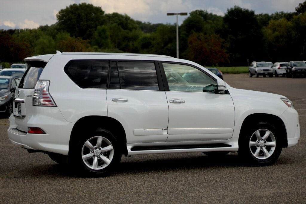 2014 Lexus GX 460 Base photo 3