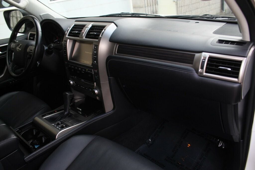 2014 Lexus GX 460 Base photo 9
