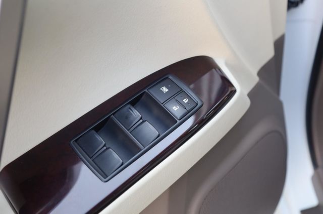 2014 Lexus GX 460 Premium - 23049423 - 39