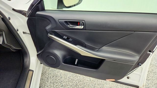 2014 Lexus IS 250 4dr Sport Sedan Automatic AWD with Navigation & Premium Packages - 22961392 - 27