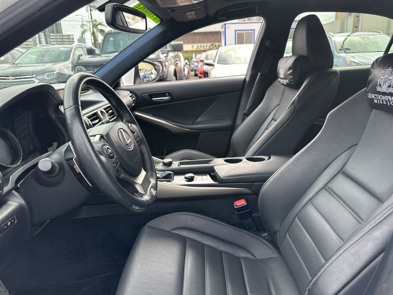 2014 Lexus IS 250 4dr Sport Sedan Automatic RWD - 22950230 - 11