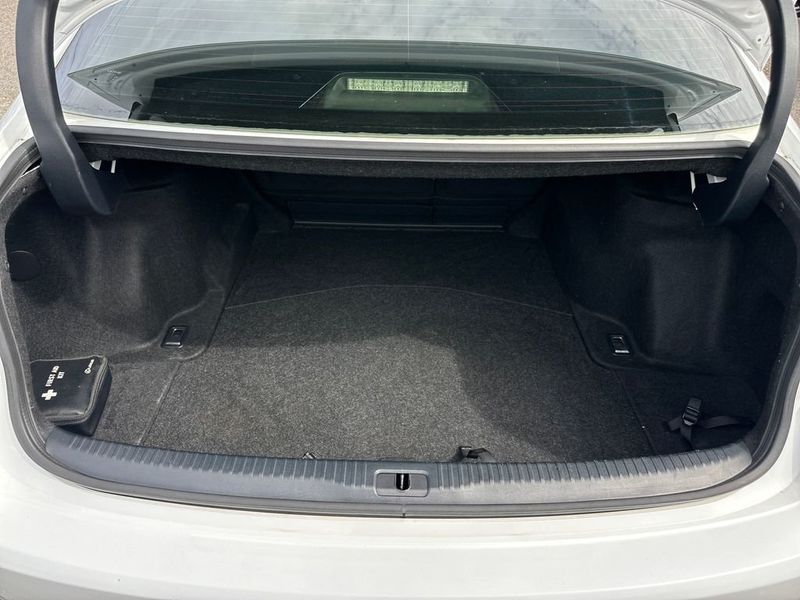 2014 Lexus IS 250 4dr Sport Sedan Automatic RWD - 22950230 - 19