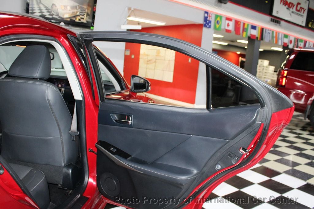 2014 Lexus IS 250 photo 27