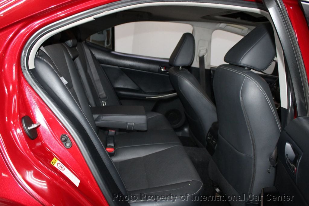 2014 Lexus IS 250 photo 28