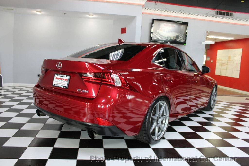 2014 Lexus IS 250 photo 4