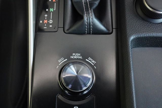 2014 Lexus IS 250 4dr Sport Sedan Automatic RWD - 23029761 - 42