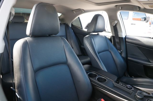 2014 Lexus IS 250 4dr Sport Sedan Automatic RWD - 22973260 - 18