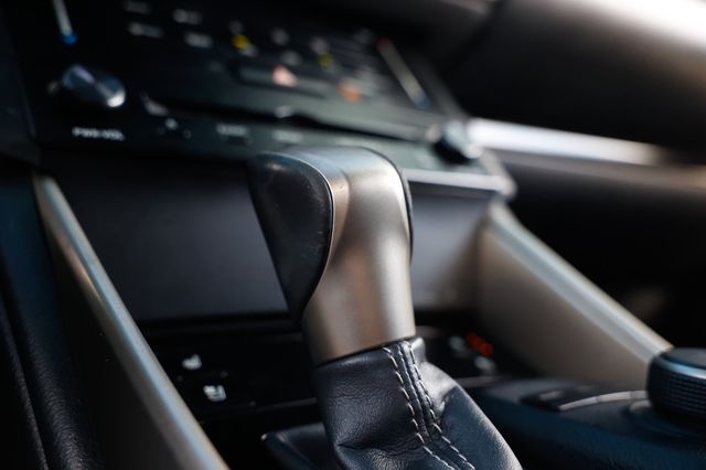 2014 Lexus IS 250 4dr Sport Sedan Automatic RWD - 22973260 - 45