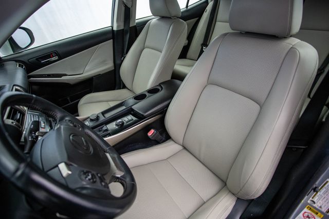 2014 Lexus IS 250 4dr Sport Sedan Automatic RWD - 22884949 - 18