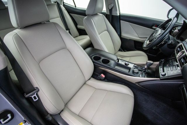 2014 Lexus IS 250 4dr Sport Sedan Automatic RWD - 22884949 - 20