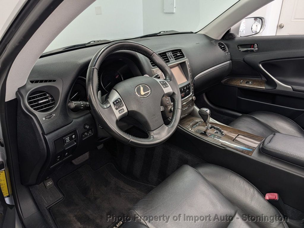 2014 Lexus IS 250C photo 12
