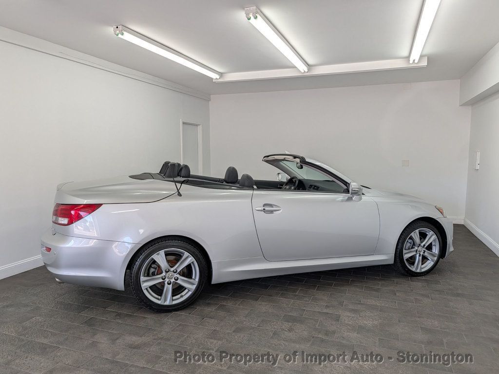 2014 Lexus IS 250C photo 23