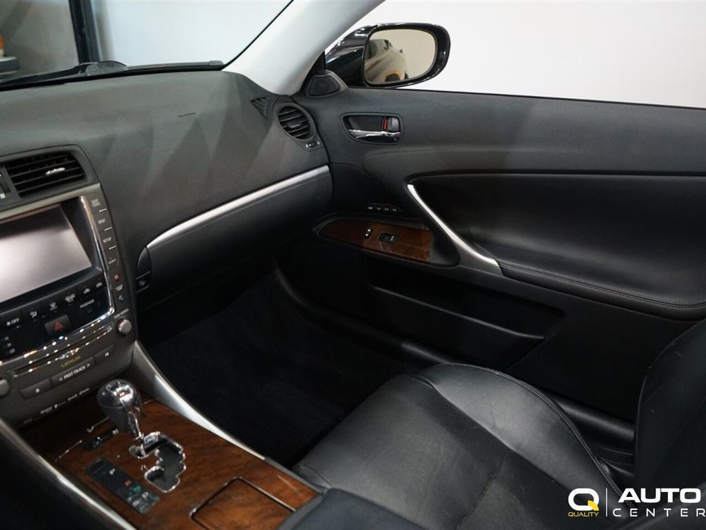 2014 Lexus IS 250C 2dr Convertible - 23041371 - 19