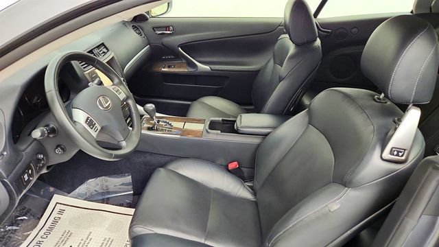 2014 Lexus IS 250C 2dr Convertible w/ Luxury & Navigation System Pkgs + 18'' Wheels - 22969038 - 24