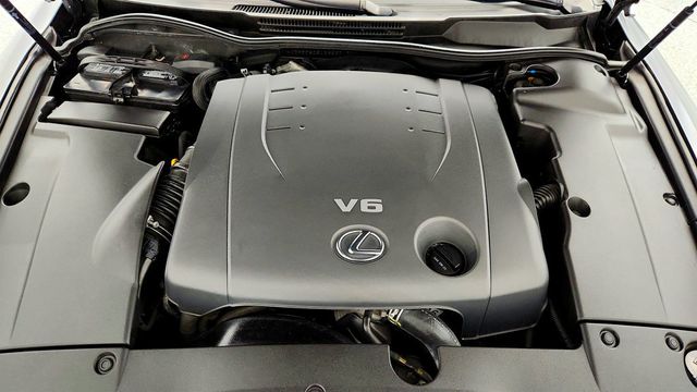 2014 Lexus IS 250C 2dr Convertible w/ Luxury & Navigation System Pkgs + 18'' Wheels - 22969038 - 31