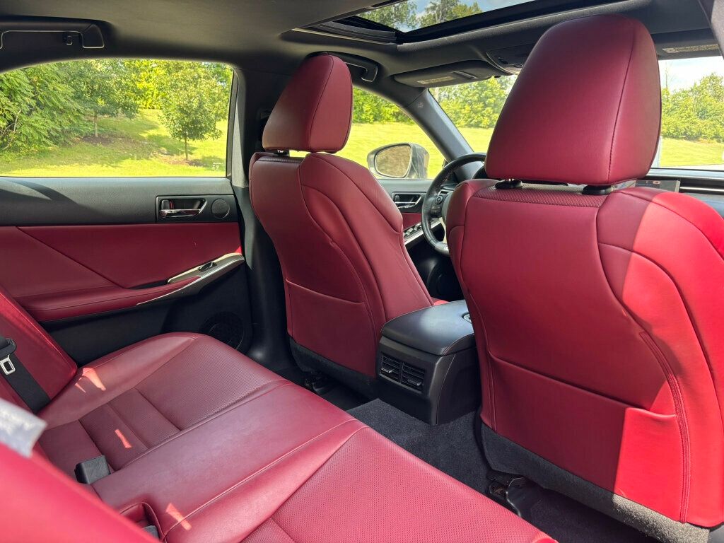 2014 Lexus IS 350 photo 11