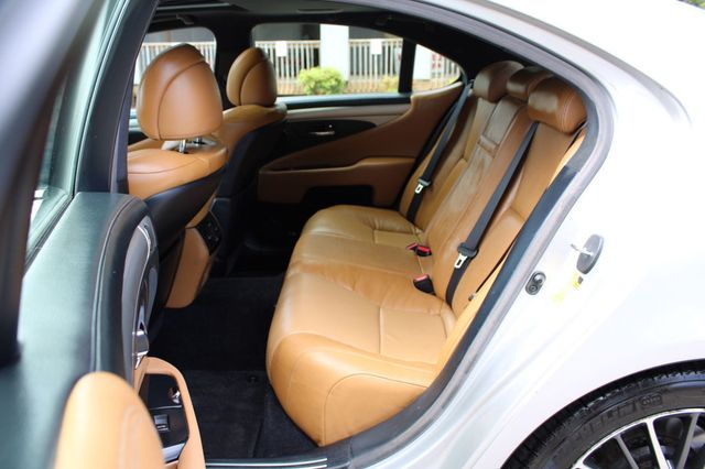 2014 Lexus LS 460 4dr Sedan RWD - 23079831 - 40