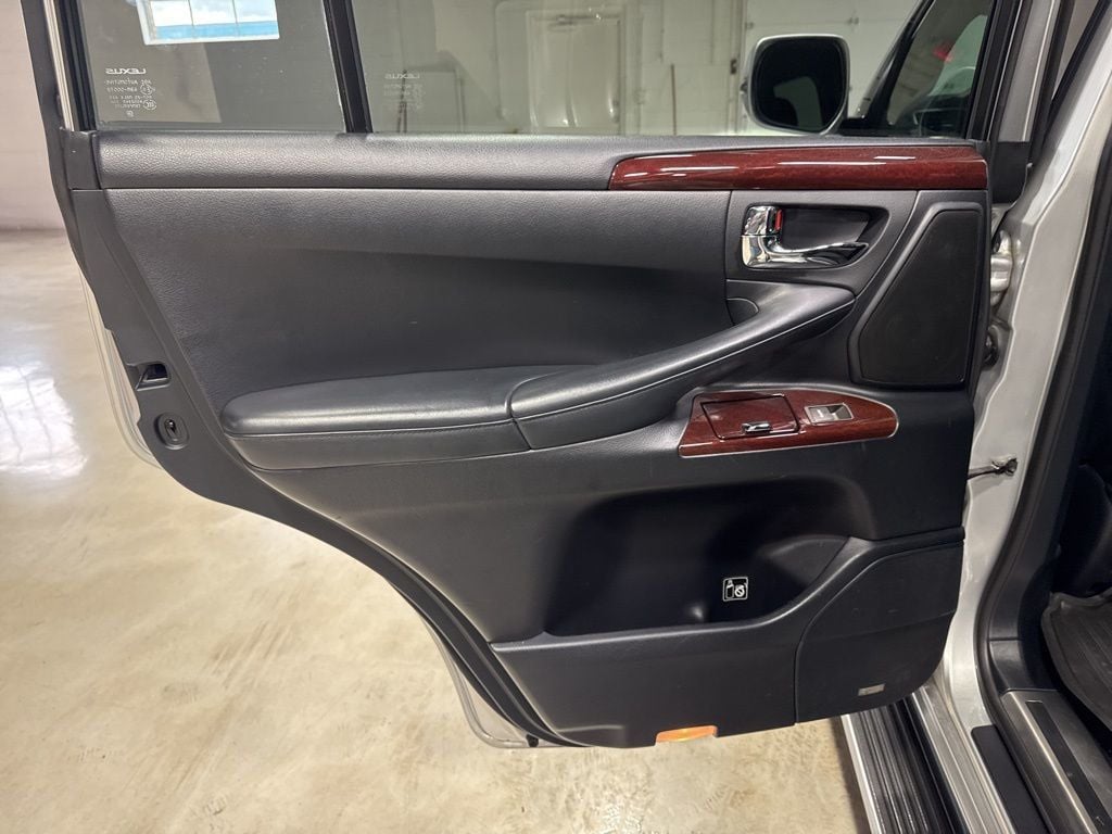 2014 Lexus LX 570 4WD 4dr - 23019933 - 46