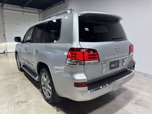 2014 Lexus LX 600 570's photo