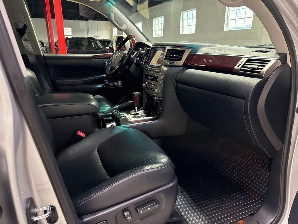 2014 Lexus LX 570 4WD 4dr - 23019933 - 67