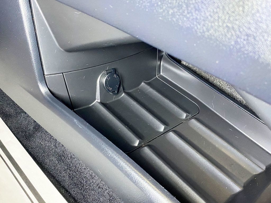 2014 Lexus RX 450h FWD 4dr - 22928333 - 43