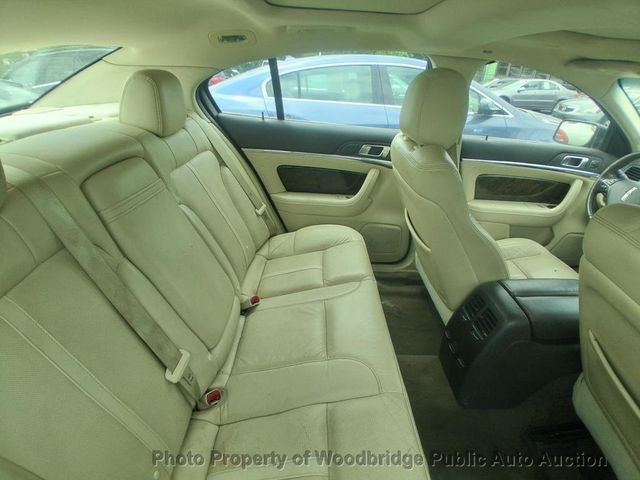 2014 Lincoln MKS 4dr Sedan 3.5L AWD EcoBoost - 23059180 - 9