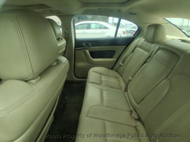 2014 Lincoln MKS 4dr Sedan 3.5L AWD EcoBoost - 23059180 - 7