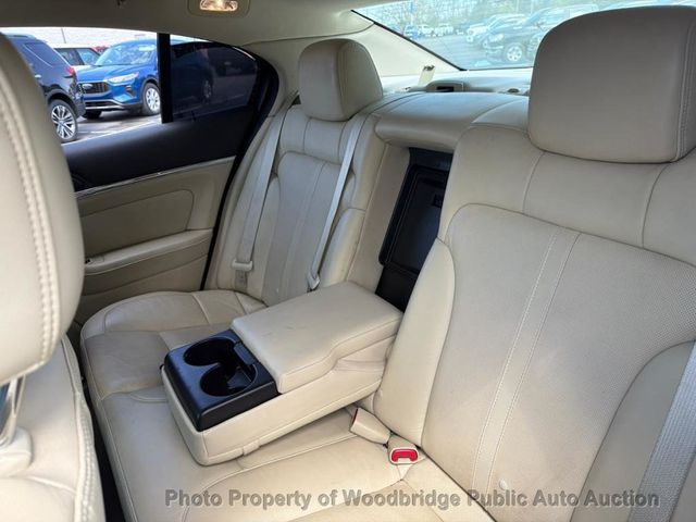 2014 Lincoln MKS 4dr Sedan 3.7L FWD - 23022079 - 9