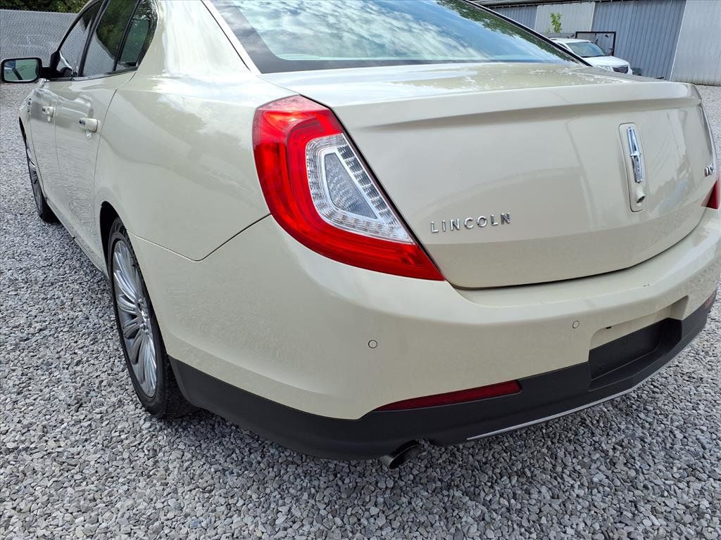 2014 Lincoln MKS 4dr Sedan 3.7L FWD - 22915939 - 15