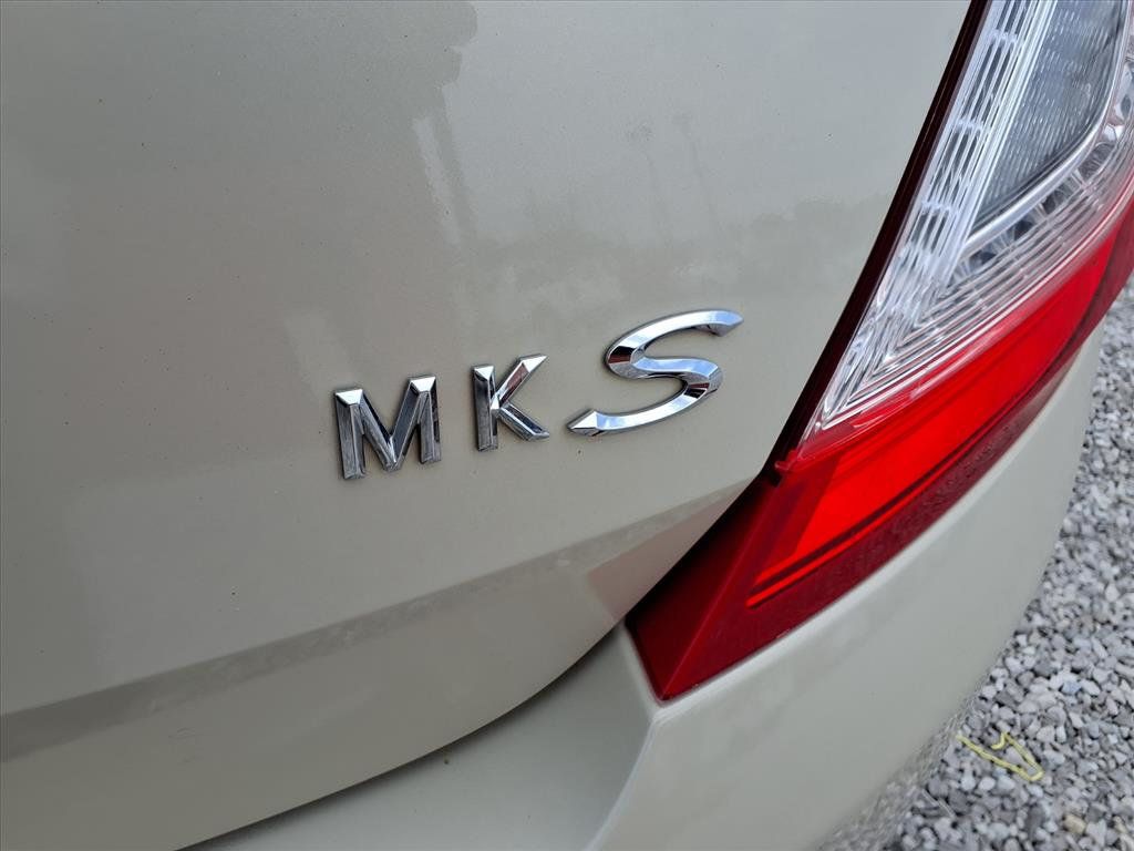 2014 Lincoln MKS 4dr Sedan 3.7L FWD - 22915939 - 16