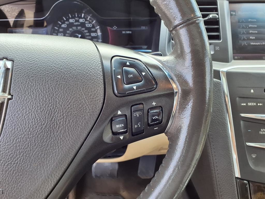 2014 Lincoln MKS 4dr Sedan 3.7L FWD - 22915939 - 8