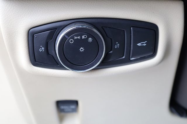 2014 Lincoln MKZ 4dr Sedan FWD w/ Tech Pkg! - 22958266 - 32