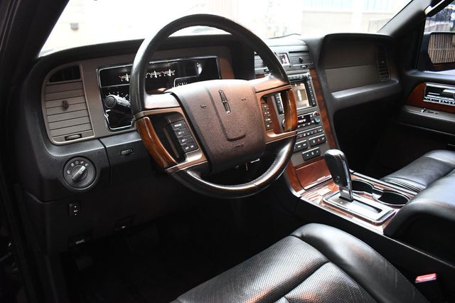 2014 Lincoln Navigator 4WD 4dr - 23075008 - 16