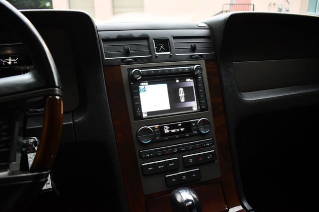 2014 Lincoln Navigator 4WD 4dr - 23075008 - 20