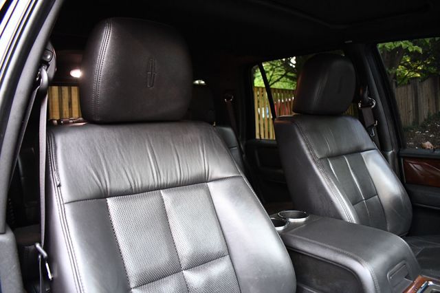 2014 Lincoln Navigator 4WD 4dr - 23075008 - 28