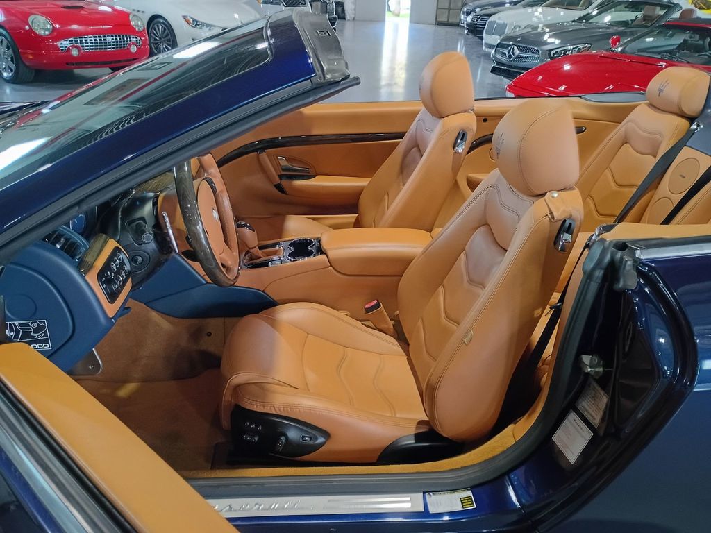 2014 Maserati GranTurismo Convertible 2dr Clean Carfax - 23093279 - 14