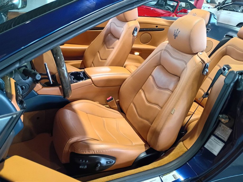 2014 Maserati GranTurismo Convertible 2dr Clean Carfax - 23093279 - 15